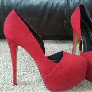 Red velvet pumps, nwob
